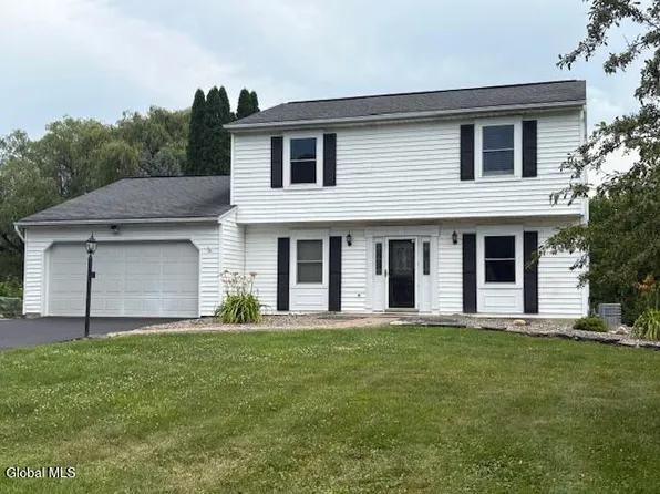 12 S Mallards, Watertown, NY 12188