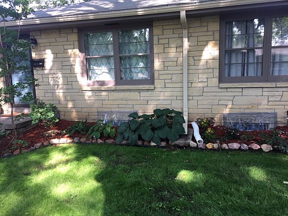 Front - Landscaping