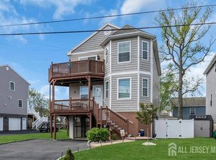 904 4th St, Keyport, NJ 07735