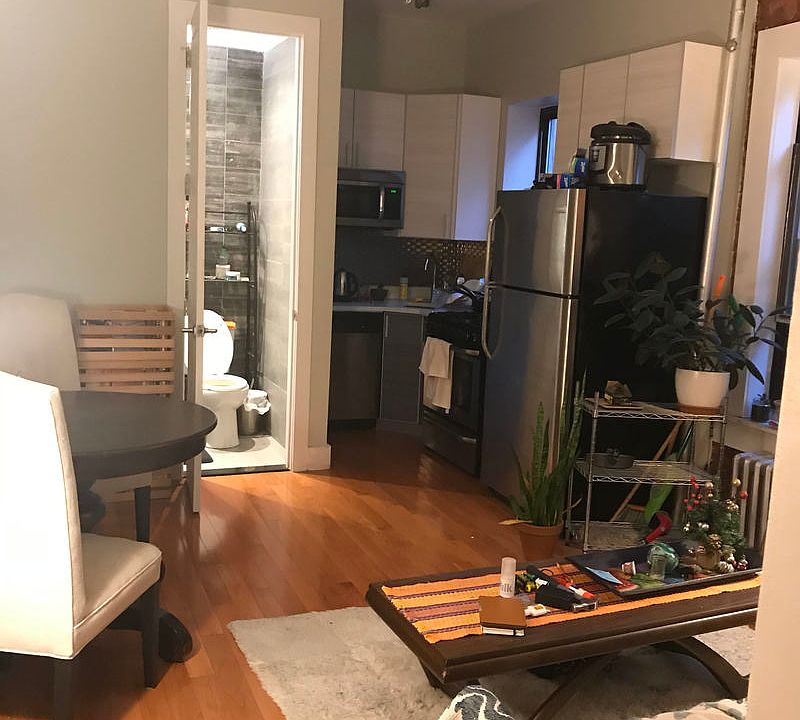 1st image of 934 Myrtle Ave APT 23