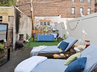 118 E 35th St, Brooklyn, NY 11203
