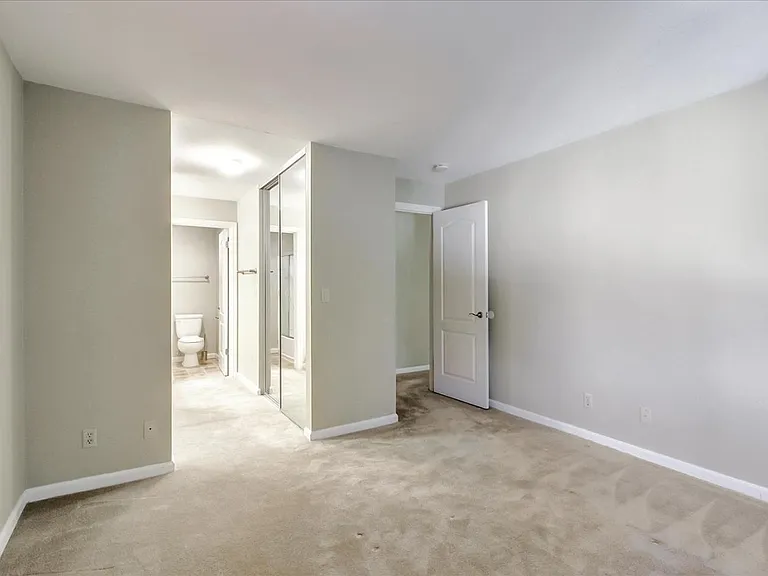 2250 Monroe St #382 — Photo 13