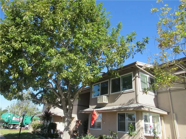 1860 Saint John Rd #15-32M, Seal Beach, CA 90740
