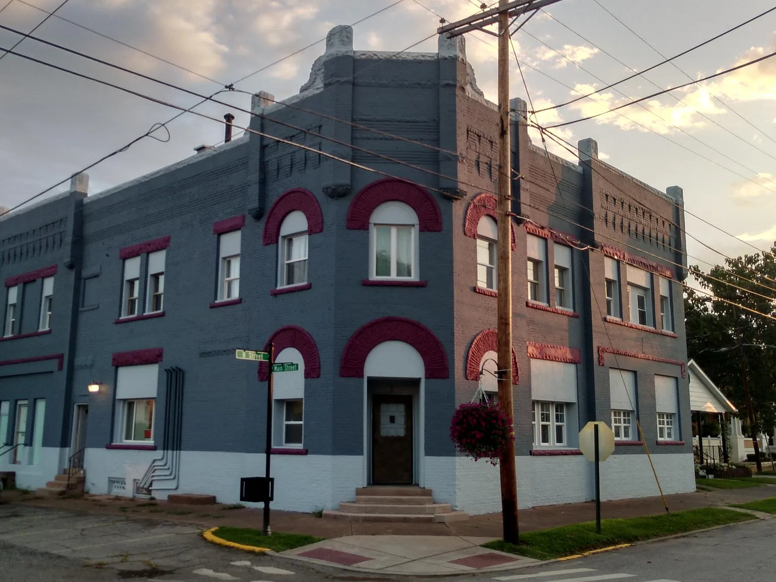 3 bed, 1000 sqft, $800 — Photo 1