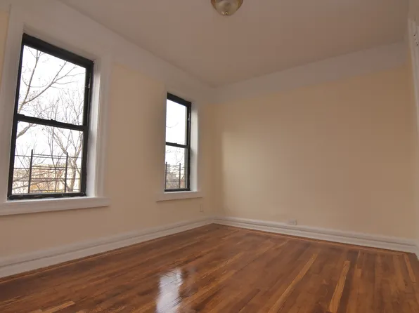 20 Laurel Hill Terrace image 4 of 10