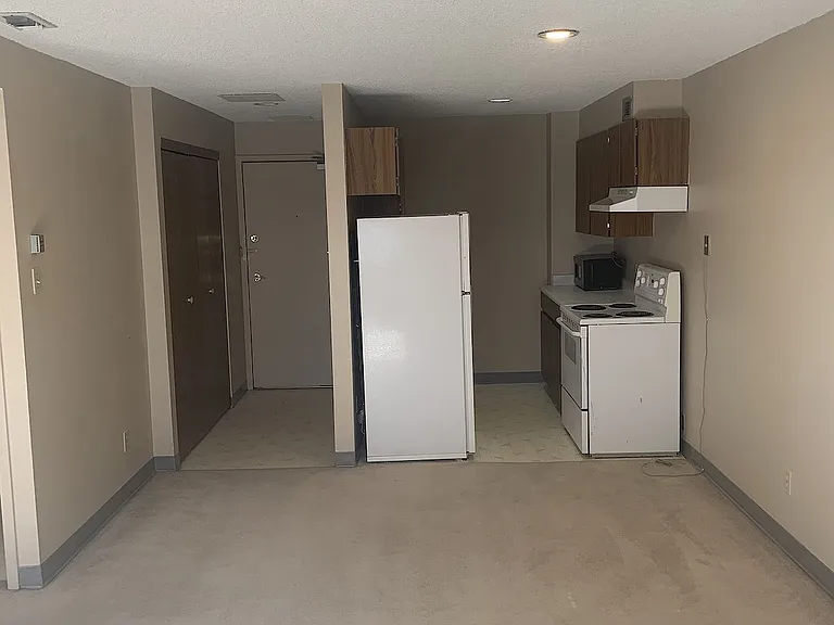 330 25th Ave SW — Photo 53