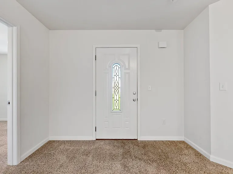 579 Regency Cir — Photo 10
