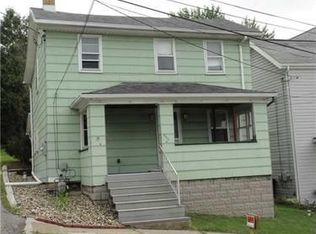 12 S 4th St, Apollo, PA 15613