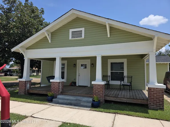 512 5th St N, Amory, MS 38821