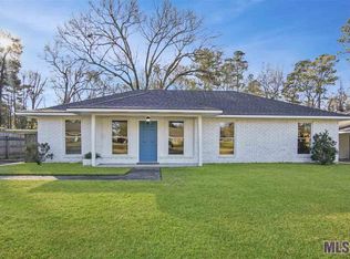 15526 S Post Oak Ct, Greenwell Springs, LA 70739