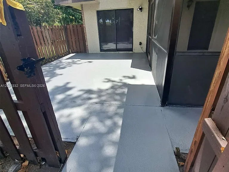 2501 NW 99th Ave #2501 — Photo 21