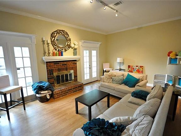 3rd image of 5729 Penrose Ave