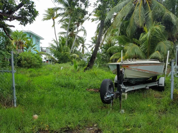 77 S Conch Ave, Conch Key, FL 33050