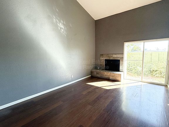 3rd image of 2202 W Glenrosa Ave Unit 4