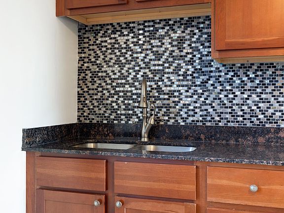 4th image of 1136 Randolph Ave #511-2