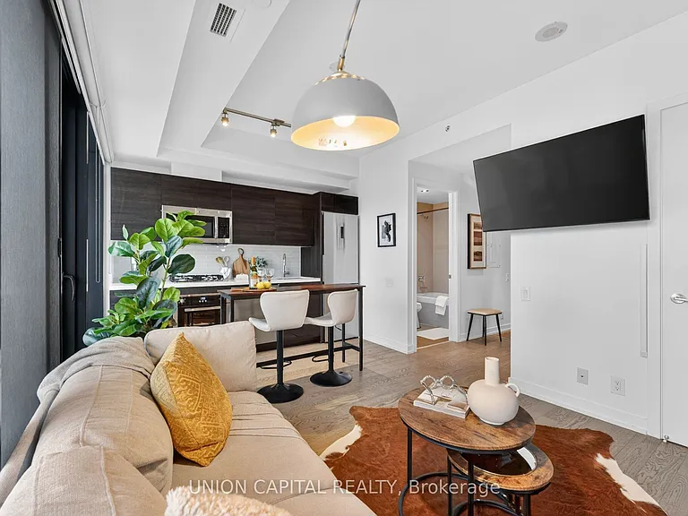 11 Charlotte St #1004 — Photo 8