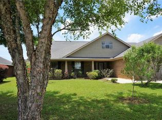 17195 Magellan Blvd, Fairhope, AL 36532