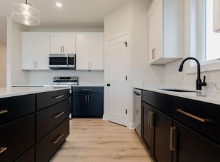 3035 Kettering Rd, River Falls, WI 54022