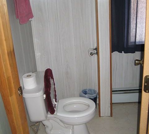 2nd image of 128 Mount Pleasant St