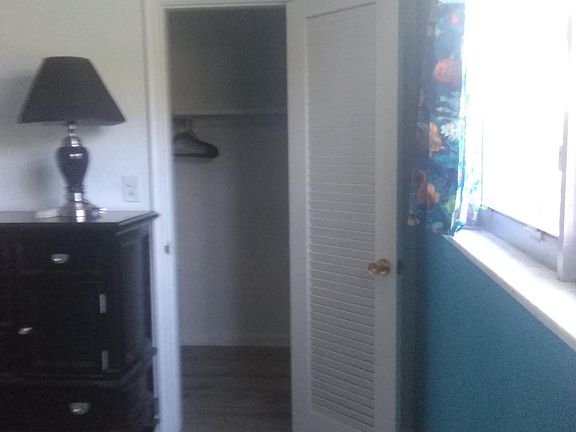 3rd image of 3252 NE 13th St APT 10