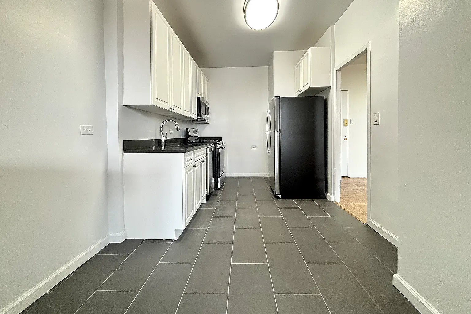2500 Johnson Avenue — Photo 1