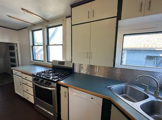 Move In Special! 3 Bed 1 Bath Home Close To Wwu, Bellingham, WA 98225