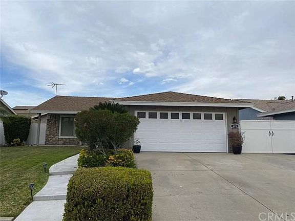 2nd image of 628 Zenia Ct