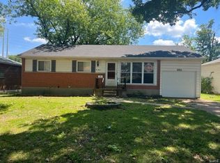 612 Santen Dr, Saint Louis, MO 63123