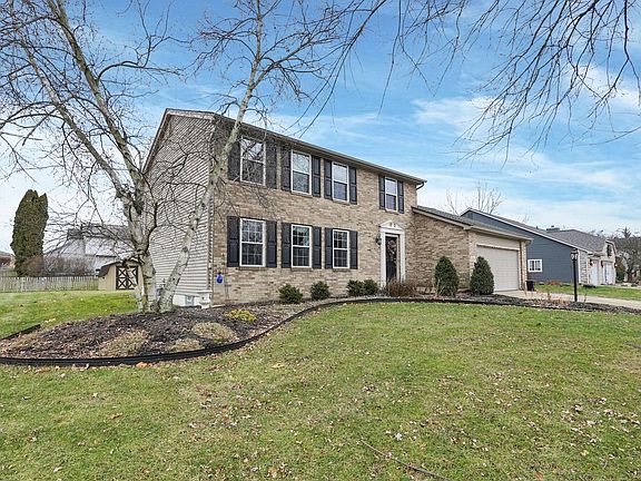 2nd image of 12364 Woodsfield Cir E