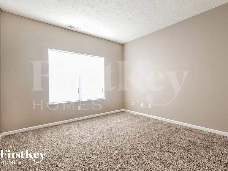 2243 Tanya Dr — Photo 12