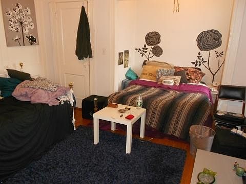 2nd image of 231 Park Dr #22(-)