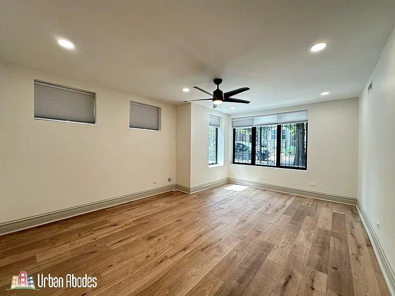 1933 N Fairfield Ave — Photo 9