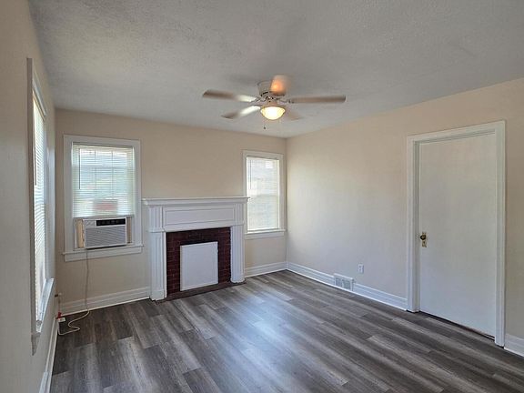 2nd image of 1909 10th St NW