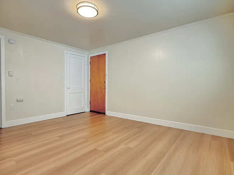 2118 N 30th St #4 — Photo 5