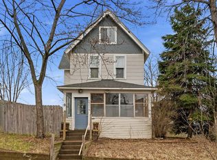 2214 Girard Ave N, Minneapolis, MN 55411