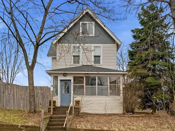 2214 Girard Ave N, Minneapolis, MN 55411