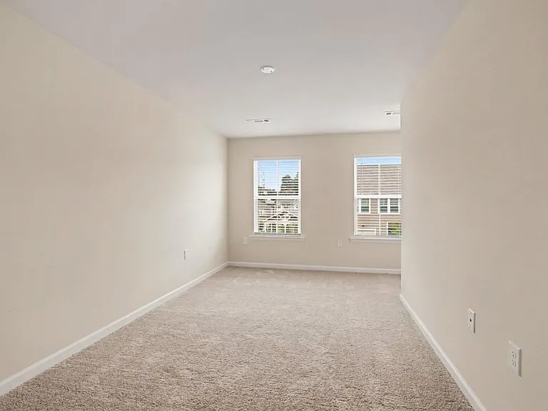 909 Falls Grove Trl — Photo 16