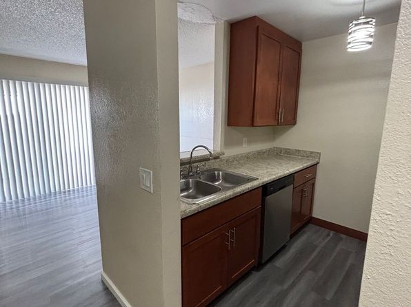 Sierra View Apartments, 2310 Paradise Dr #2308-128, Reno, NV 89512