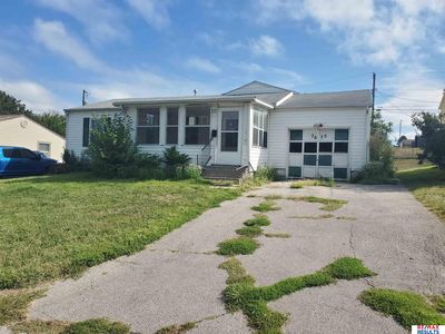 7675 S 41st Ave, Omaha, NE, 68147