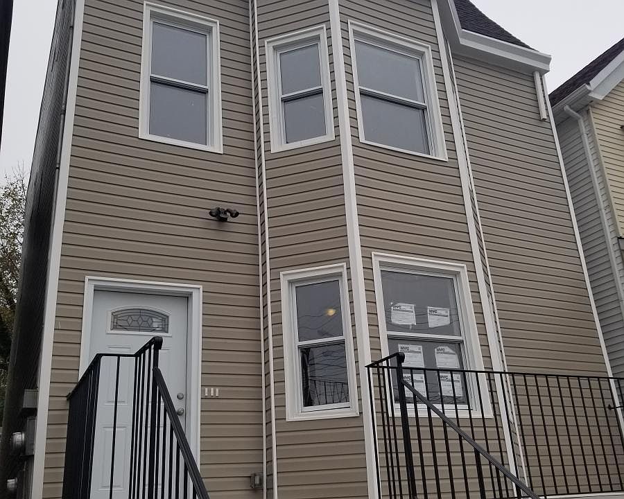 1st image of 82 Van Buren St Fl 3rd
