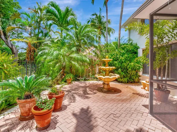 21700 Cromwell Circle, Boca Raton, FL 33486
