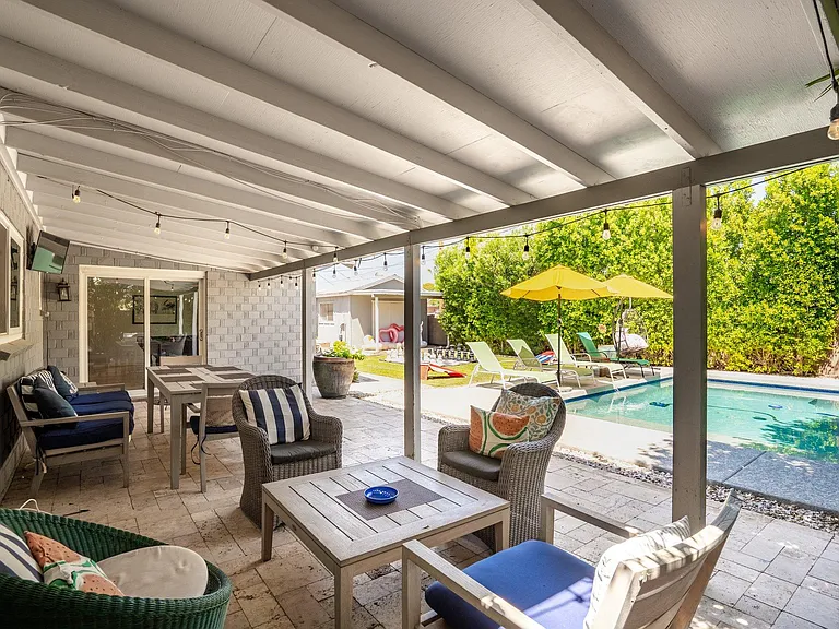 8356 E Avalon Dr — Photo 11