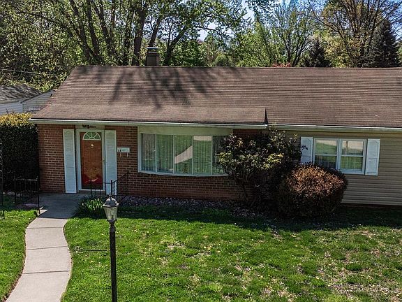 2nd image of 18 Mulberry Ln
