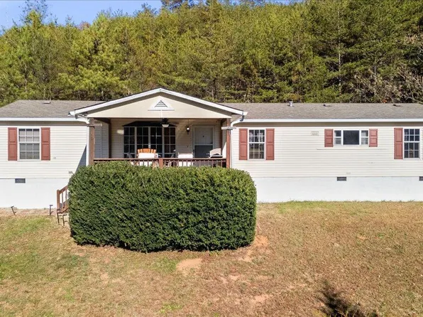 916 Scenic River Rd, Madisonville, TN 37354