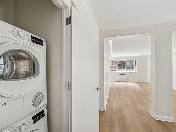 4th image of 85 E End Ave APT 10M