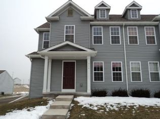 601 W Avalon Rd #1, Columbus, WI 53925