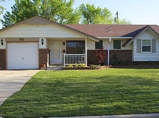 951 SW 1st St, Moore, OK 73160