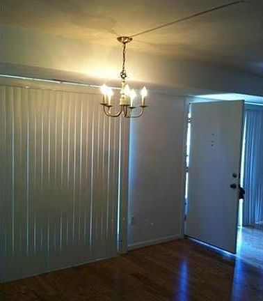 4th image of 10101 Mosby Woods Dr #10101
