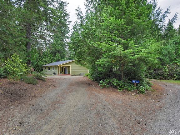 Convenient circular driveway - this way in, circle around or exit to the left takes you back to Gross Rd