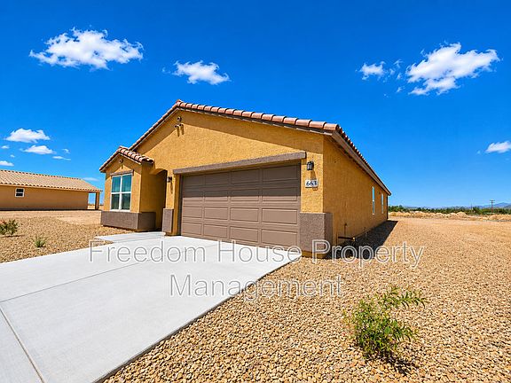 3rd image of 663 E Huyana Wind Dr
